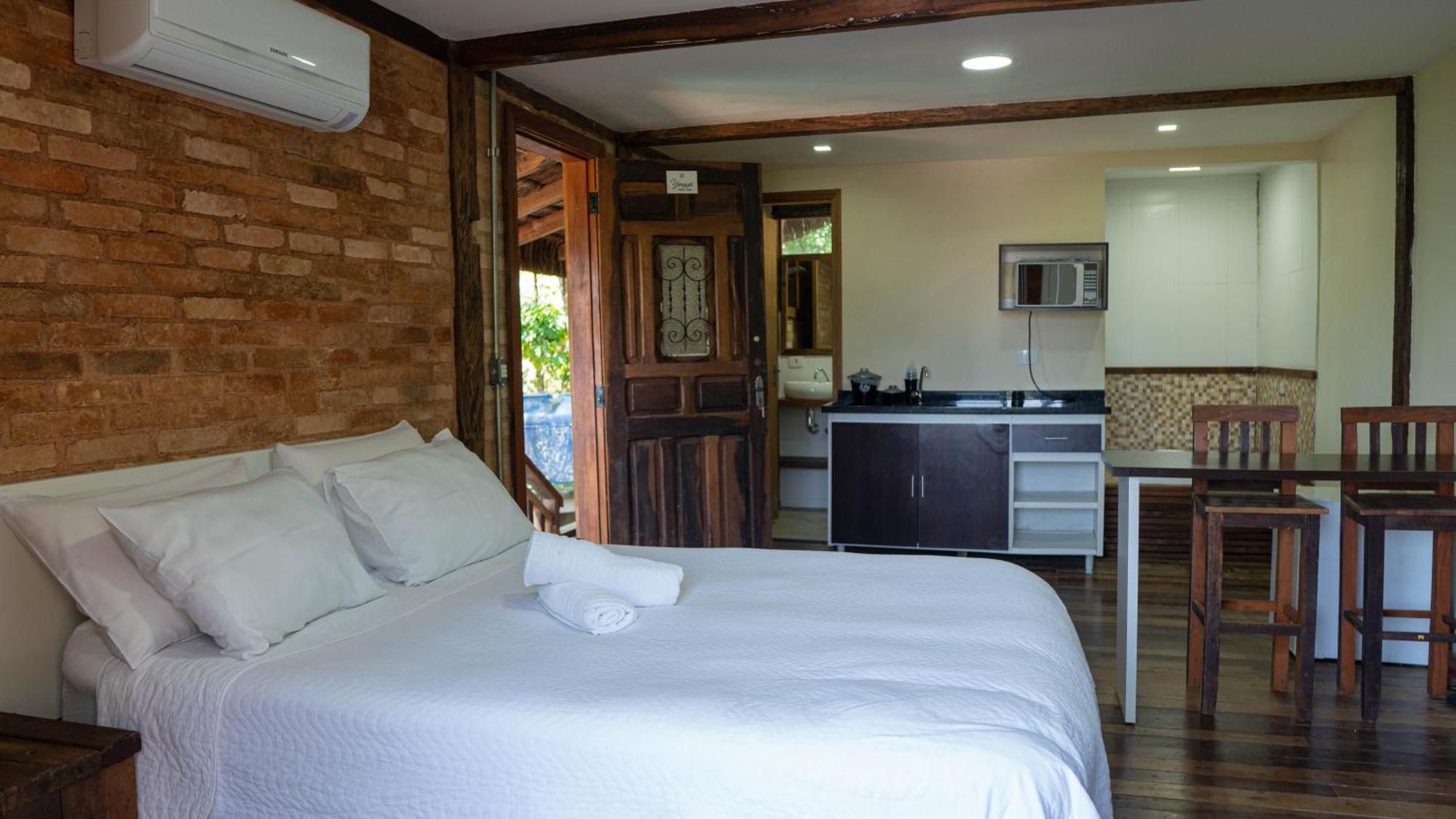 Yannai Chale Praia Hotel Ilhabela Room photo